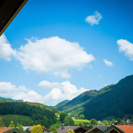 Haus Jaeger Ferienwohnungen Mit Indoor-Pool Inkl. Chiemgaukarte Ruhpolding Eksteriør billede